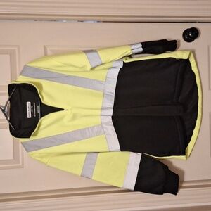 Ladies L utility PRO wear. 100% Polyester. Very Warm